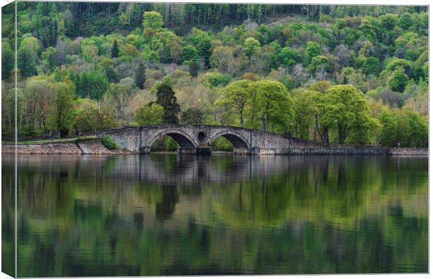 Aray Bridge Inveraray Canvas Print by Rich Fotografi 