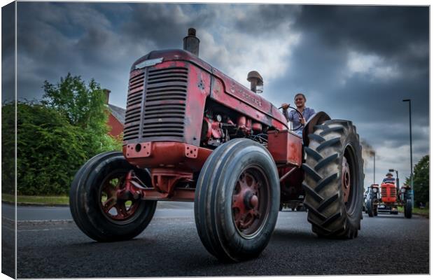 Jim's tractor run. Canvas Print by Bill Allsopp