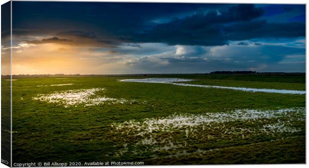 Sunset at Thornham. Canvas Print by Bill Allsopp