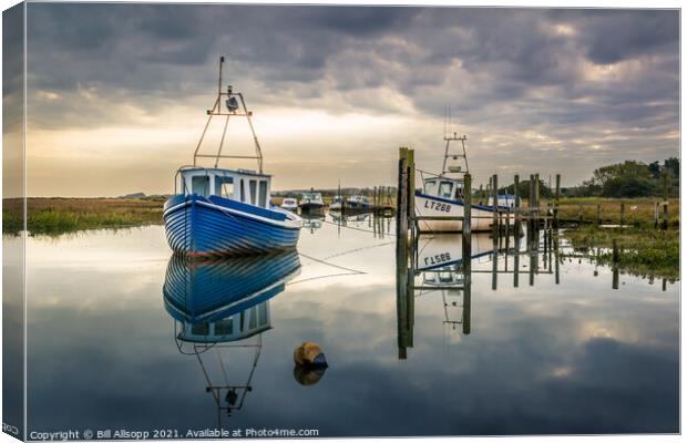 The calm of dawn. Canvas Print by Bill Allsopp