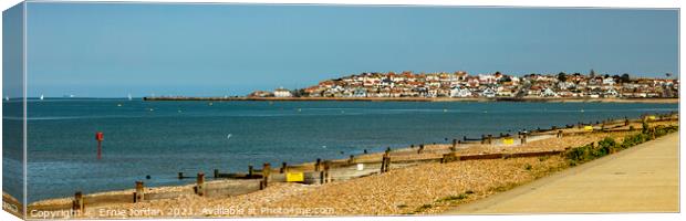 Hampton - Herne Bay Canvas Print by Ernie Jordan