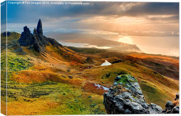  Lone scotland skye Canvas Print by Derrick Fox Lomax