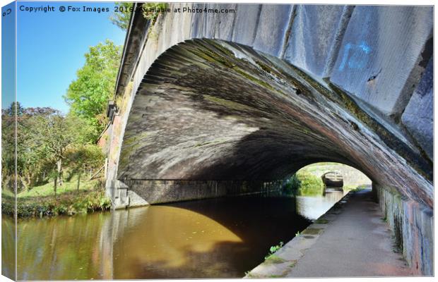 Canal Bridge Canvas Print by Derrick Fox Lomax