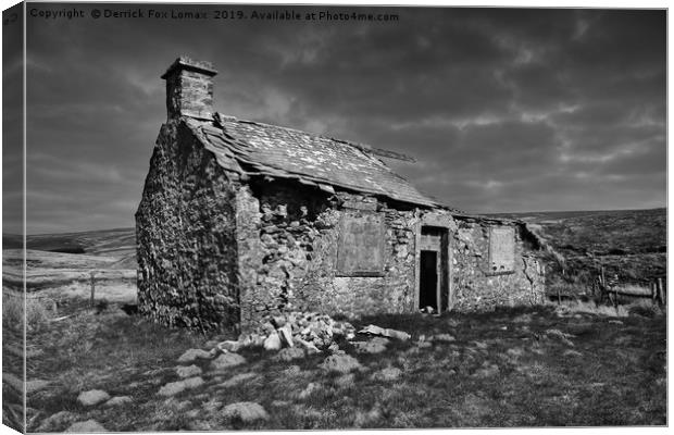 Old yorkshire barn Canvas Print by Derrick Fox Lomax