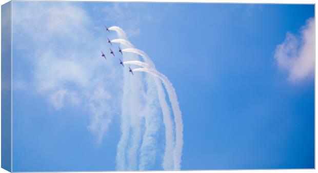 Soaring into the Skies Canvas Print by Phil Durkin DPAGB BPE4