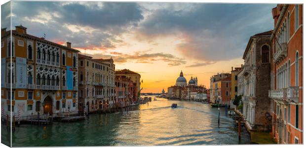 The Enchanting Sunrise of Venice Canvas Print by Phil Durkin DPAGB BPE4