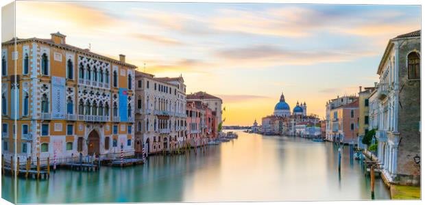 Serene Sunrise Over Venice's Grand Canal Canvas Print by Phil Durkin DPAGB BPE4