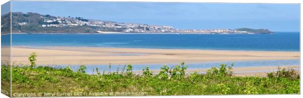 Panoramic View of St Ives Cornwall  Canvas Print by Beryl Curran