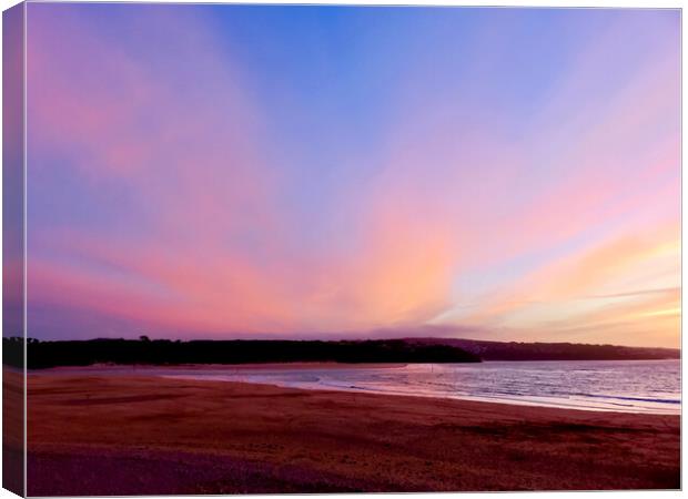 Majestic Sunset Over Hayle Beach Canvas Print by Beryl Curran