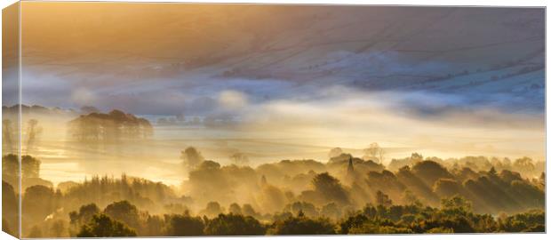 Edale sunrise, Peak District, Derbyshire, England. Canvas Print by John Finney