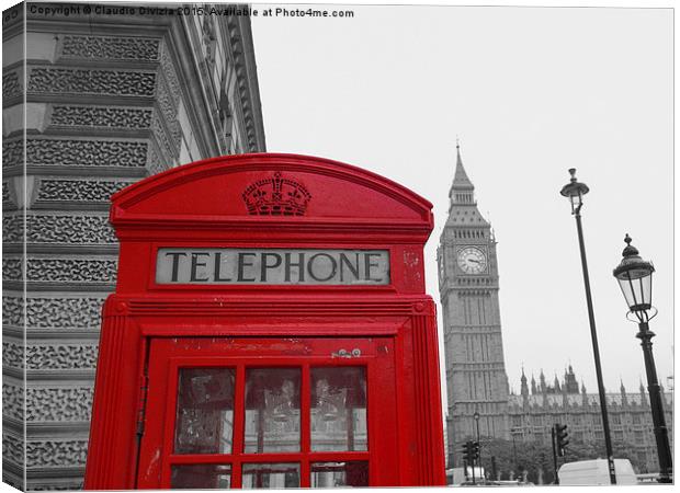 London telephone box Canvas Print by Claudio Divizia