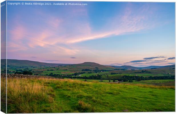 Sunset in Yorkshire Dales Canvas Print by Beata Aldridge