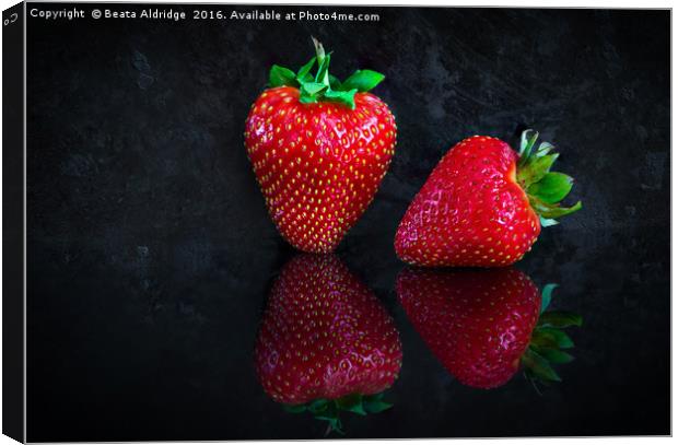 Strawberry reflection 2 Canvas Print by Beata Aldridge
