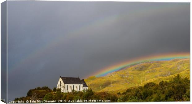 Low Bow Canvas Print by Iain MacDiarmid