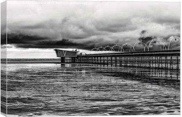  Southport Pier Canvas Print by Kevin Clelland