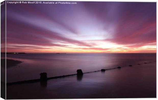 Remembering at Frinton. Canvas Print by Rob Woolf