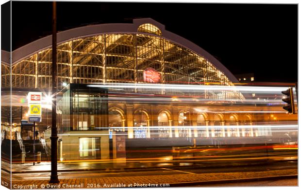 Lime Street Station Liverpool Canvas Print by David Chennell