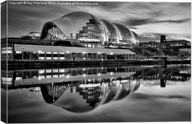 The Sage in Gateshead Canvas Print by Ray Pritchard