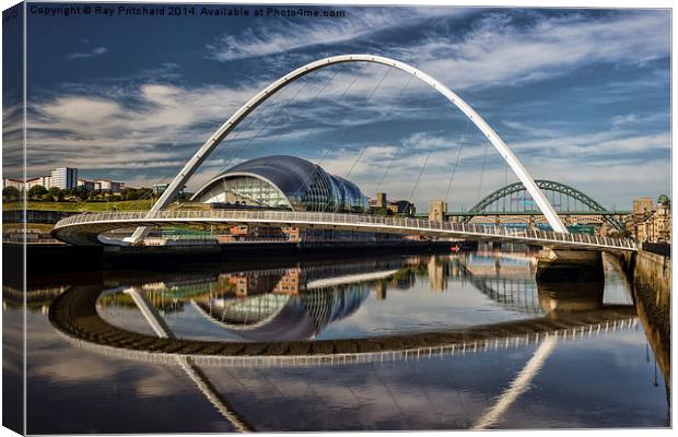  Millennium Bridge Canvas Print by Ray Pritchard