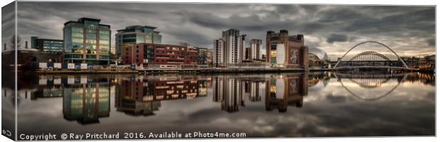Panoramic of the River Tyne Canvas Print by Ray Pritchard
