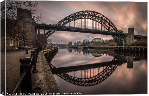 Tyne Bridge over River tyne Canvas Print by Ray Pritchard