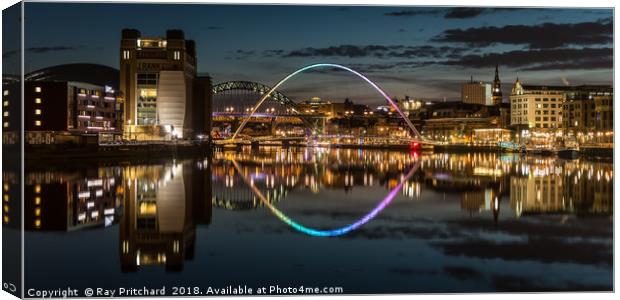 View up the River Tyne Canvas Print by Ray Pritchard