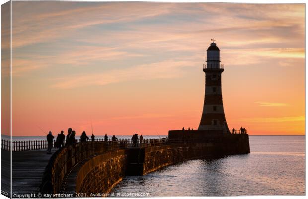 Roker Lighthouse Canvas Print by Ray Pritchard