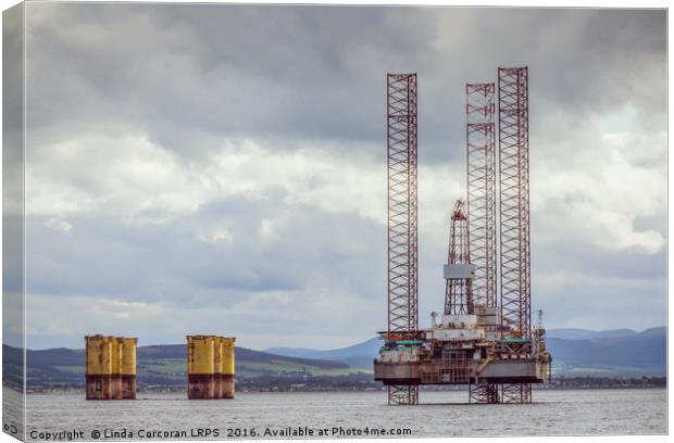 Decommissioned Oil Rigs on the Cromarty Firth Canvas Print by Linda Corcoran LRPS CPAGB