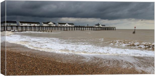Southwold pier Canvas Print by chris smith