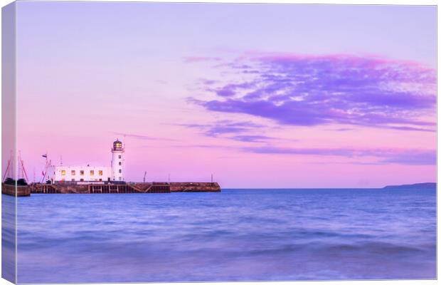 Scarborough lighthouse Canvas Print by chris smith