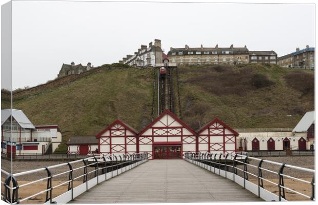 Saltburn by the Sea Canvas Print by chris smith