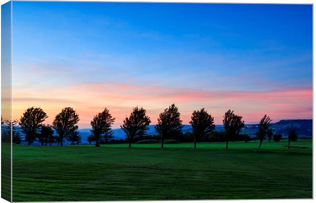 Golf course sunset  Canvas Print by chris smith