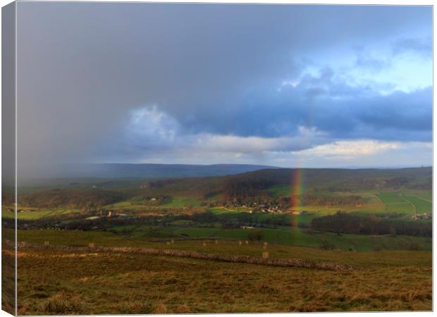 Yorkshire Dales Rainbow  Canvas Print by chris smith