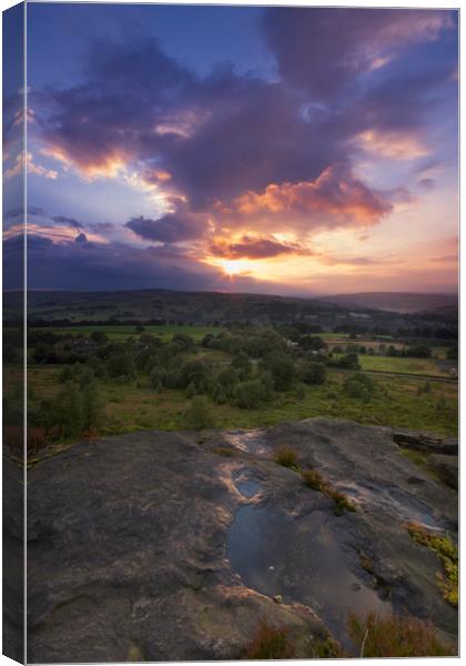 Norland moor sunset  Canvas Print by chris smith
