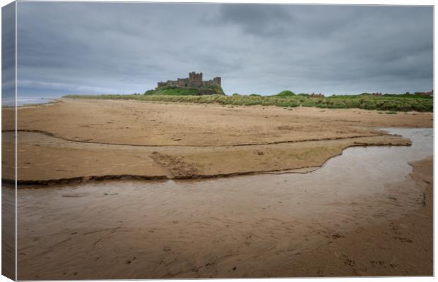 Bamburgh Castle  Canvas Print by chris smith