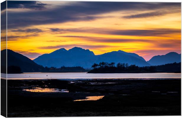 Loch leven Sunset  Canvas Print by chris smith