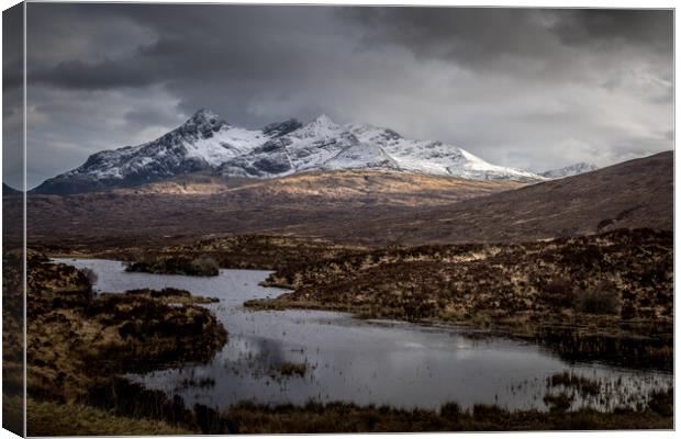 Isle of Skye Canvas Print by chris smith