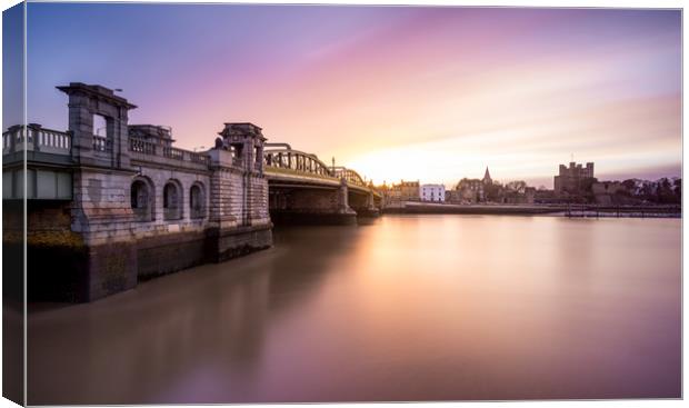 Rochester Bridge Sunrise Canvas Print by Stewart Mckeown