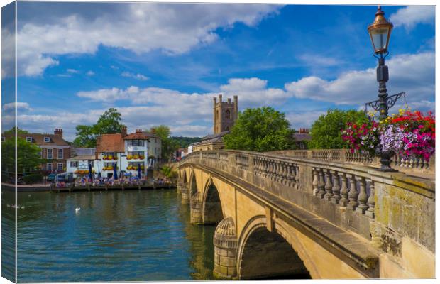 Henley on Thames, Oxforshire , England  Canvas Print by Philip Enticknap