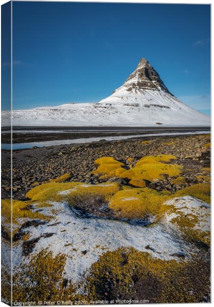 Kirkjufell, Iceland Canvas Print by Peter O'Reilly