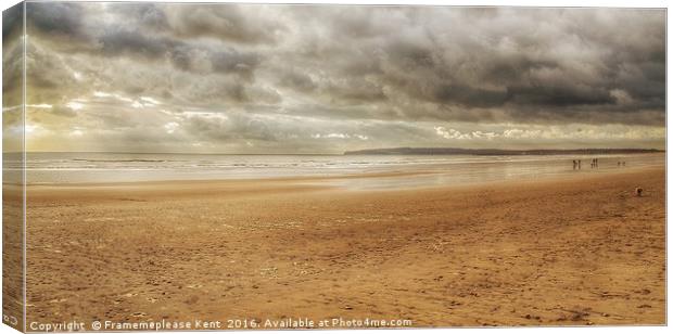 Camber sands Canvas Print by Framemeplease UK