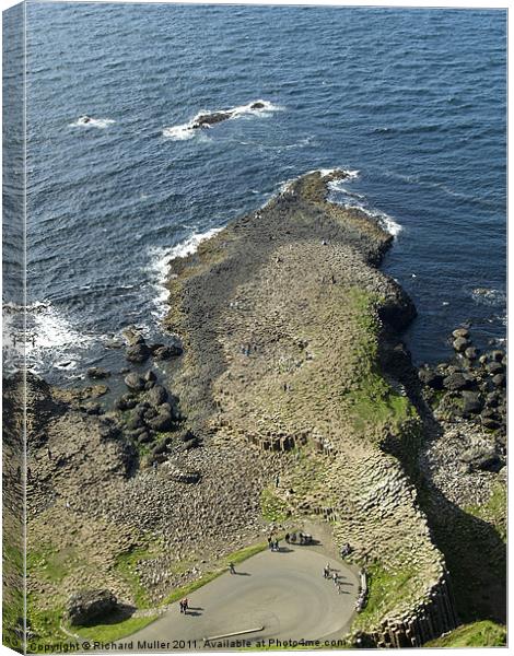 Giant's Causeway Canvas Print by Richard Muller