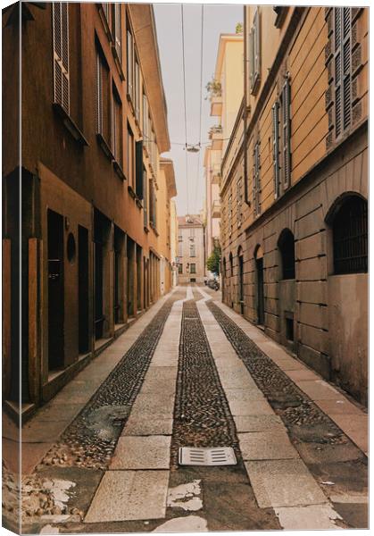 Backstreet, Milan Canvas Print by Richard Downs