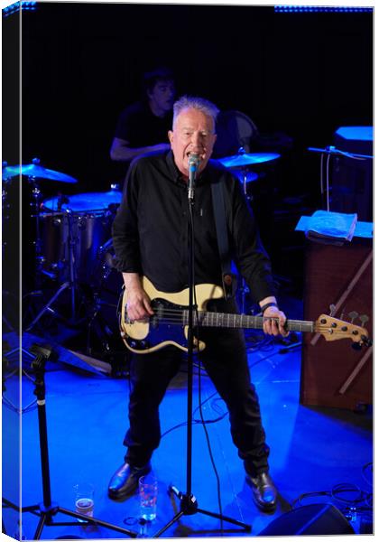 Tom Robinson in concert Canvas Print by Richard Downs