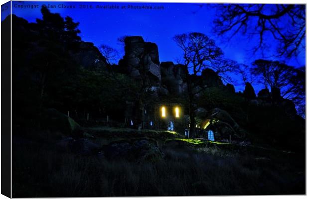                  The house in the rock             Canvas Print by Ian Clowes