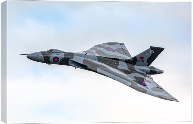 Avro Vulcan XH558 Dips A Wing Canvas Print by Steve de Roeck