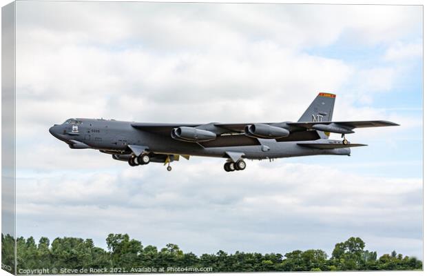 Boeing B52 On Finals To Land. Canvas Print by Steve de Roeck