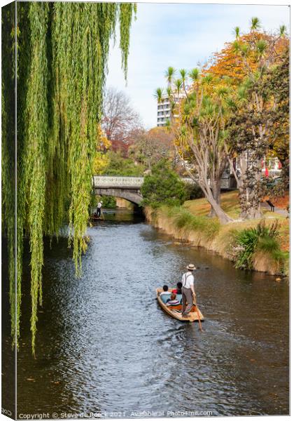 Punting On The River, Christchurch Canvas Print by Steve de Roeck