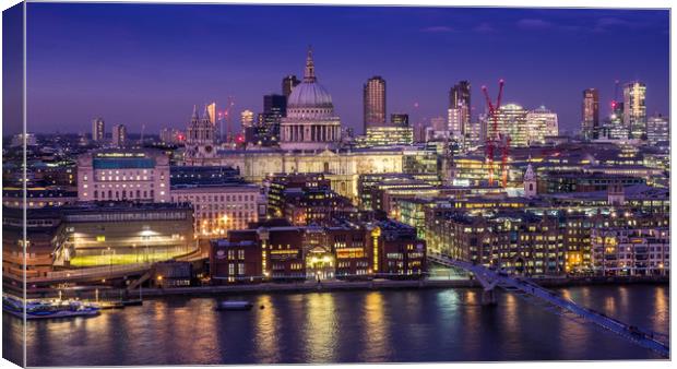 St Pauls Cathedral by night Canvas Print by George Robertson