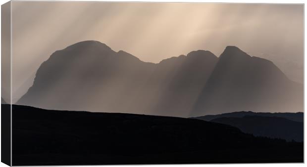 Crepuscular light over Suilven Canvas Print by George Robertson